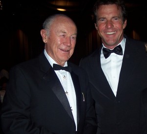 Dennis Quaid visits with Chuck Yeager during the enshrinement ceremony.