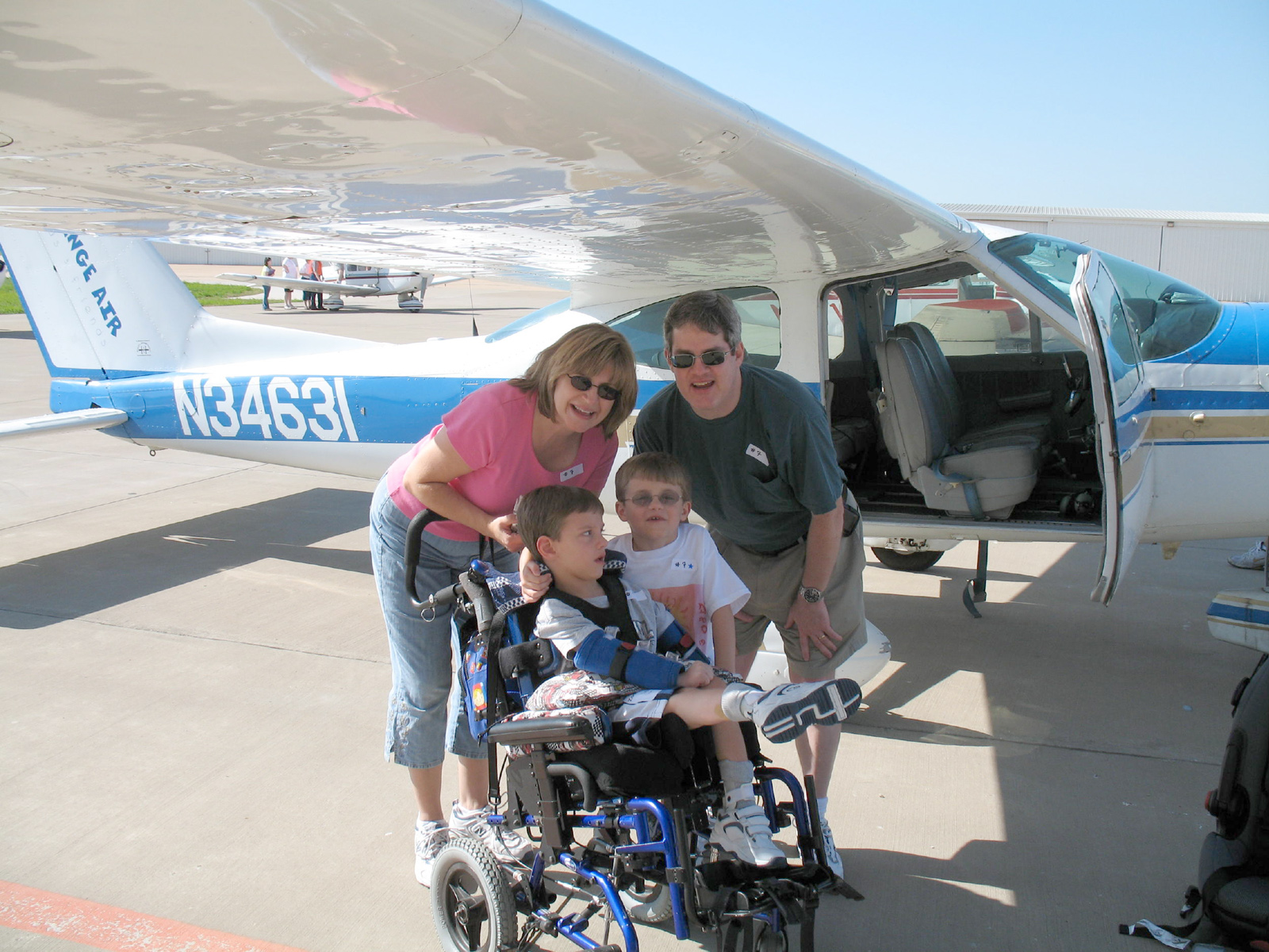 Challenge Air for Kids & Friends—Lifting Children to New Heights | Airport Journals1600 x 1200
