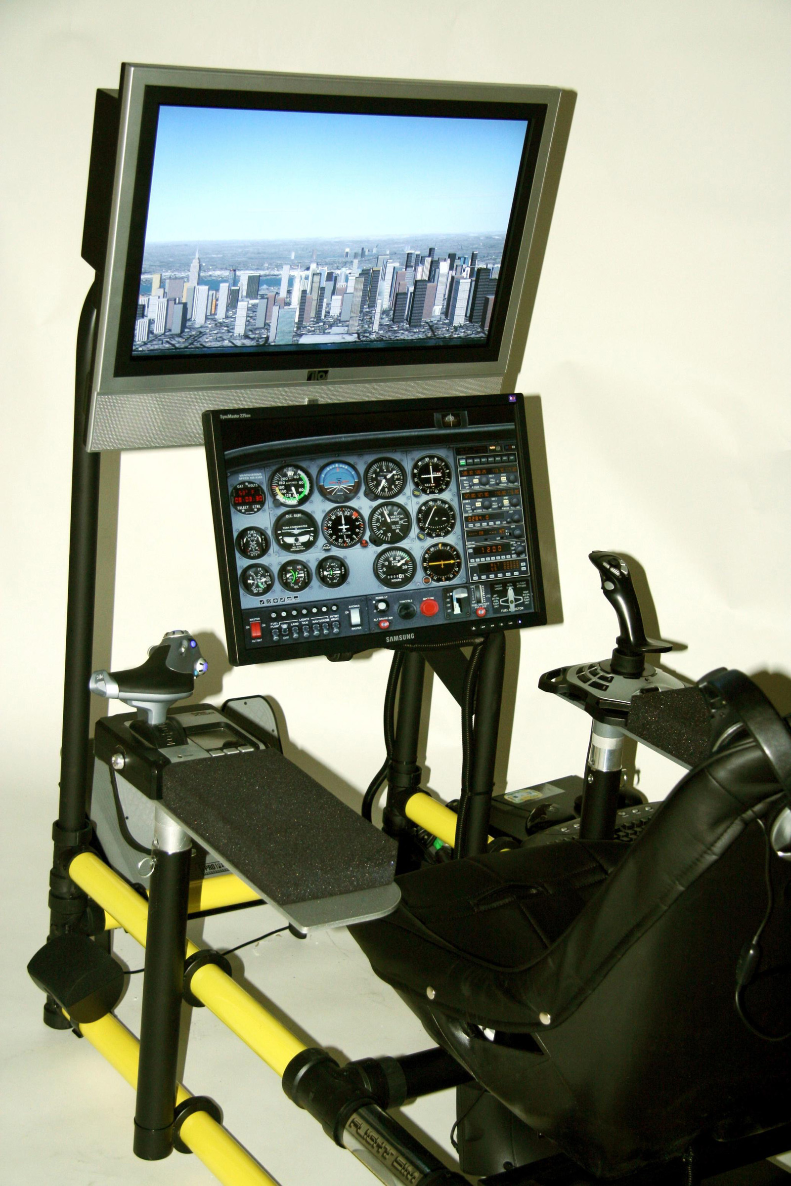 HotSeat Delivers “In-the-Cockpit” Experience
