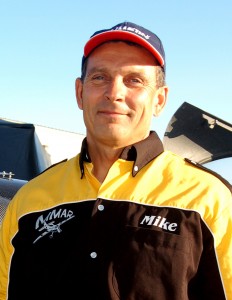 American pilot Mike Mangold, of Team Cobra, finished fifth in the San Diego Race, moving him back into second place.