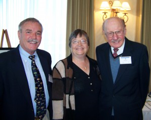 Jerry and Laurie Lips visit with Bob Hoover, honored by Airport Journals with the Freedom of Flight award earlier this year.