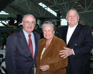 Evergreen International Aviation founder Delford Smith (right) and Maria Smith visit with former Governor Victor Atiyeh.