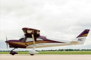 The affordable 162 Skycatcher makes an ideal first airplane for many customers of Tom’s Aircraft, some of whom are learning to fly for the first time.