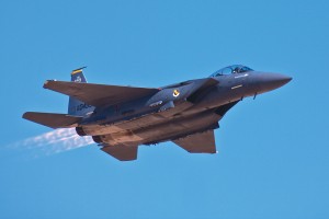 The U.S. Air Force’s Air Combat Command F-15E demonstration team—comprised of Capt. Phil “Ritz” Smith (pilot) and Capt. John “Gizmo” Cox (weapons officer)— demonstrated the low-level attack capabilities of the F-15E Strike Eagle.
